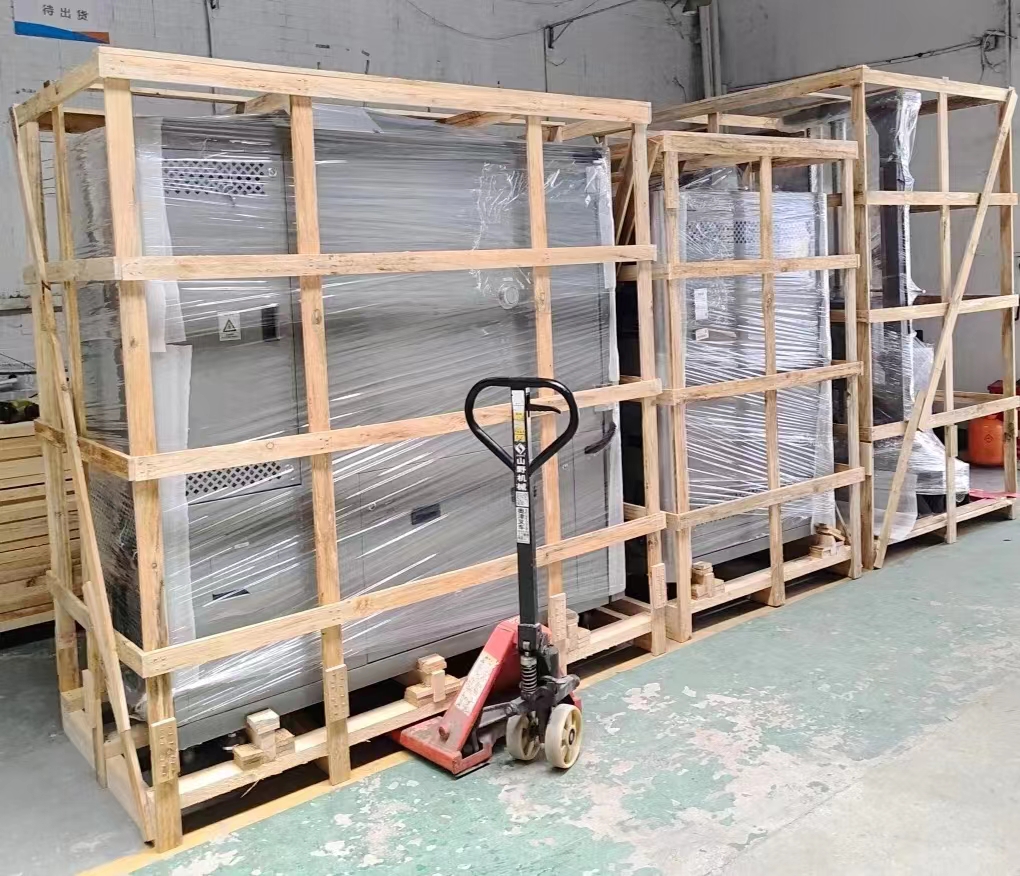 兩臺恒溫恒濕試驗(yàn)箱和單臂跌落試驗(yàn)